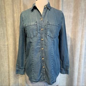 Chico's Chambray Long Sleeve Roll Tab Button Shirt; Size O=4/6